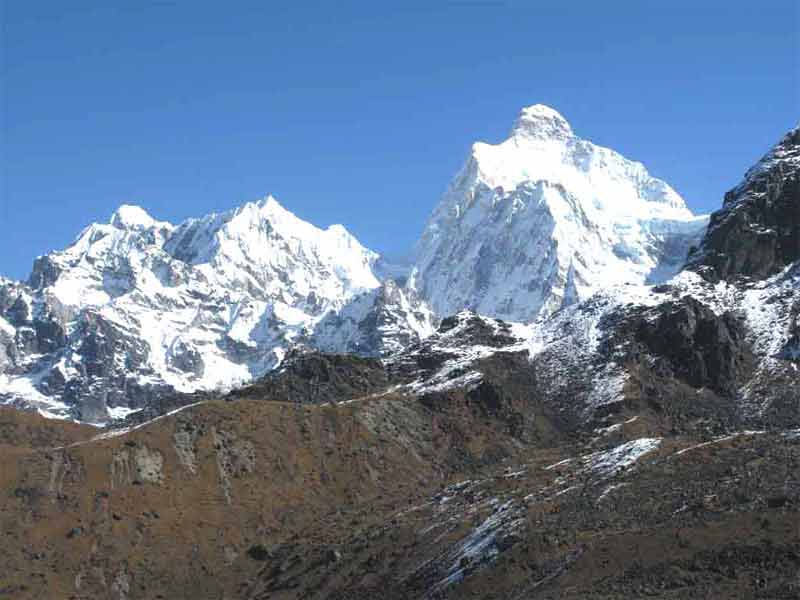 Hire Guide Porter For Kanchenjunga And Makalu Base Camp Trek