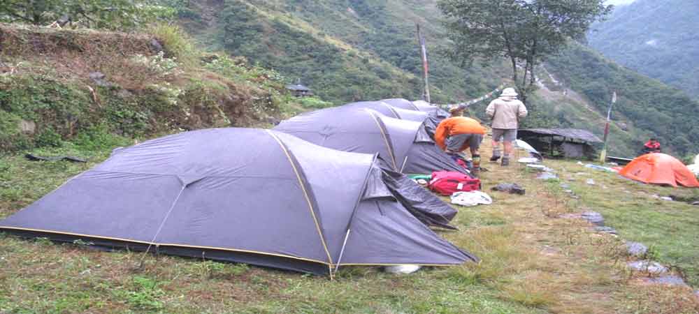 Camping trek Nepal