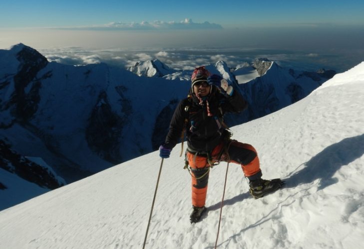 Mera Peak climbing from Khare to Khare